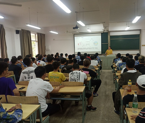 就業創業主題班會_副本.jpg