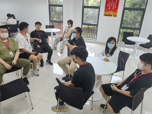 5老師與中電五十五所實習學生做工作交流_副本.jpg